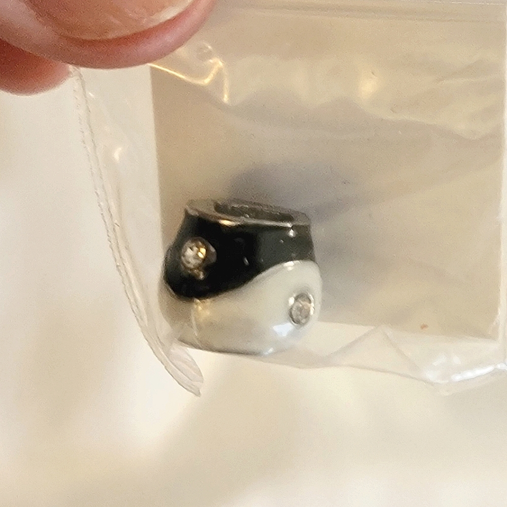 Ying and Yang Bead